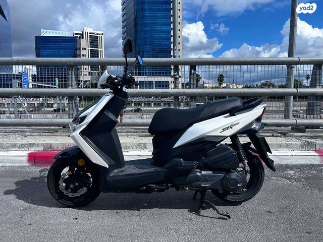 מודעת רכב סאן יאנג Jet 4 RX