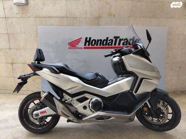 מודעת רכב הונדה פורזה 750