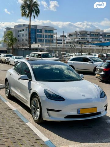 מודעת רכב טסלה מודל 3