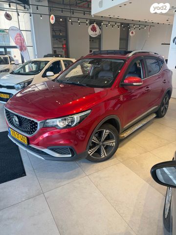 מודעת רכב אם ג'י ZS