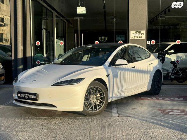 מודעת רכב טסלה מודל 3