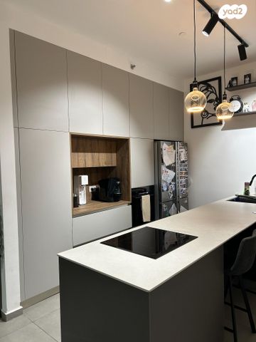 חנה רובינא 8