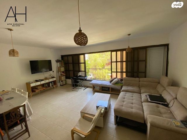 דופלקס, כפר סבא