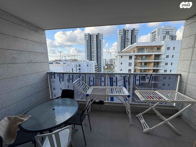 דירה, נאות אפק, אפקה, קרית ביאליק