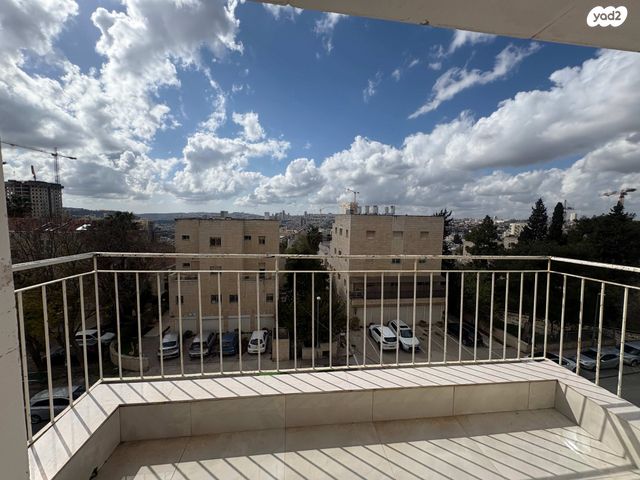 הרב יצחק נסים 