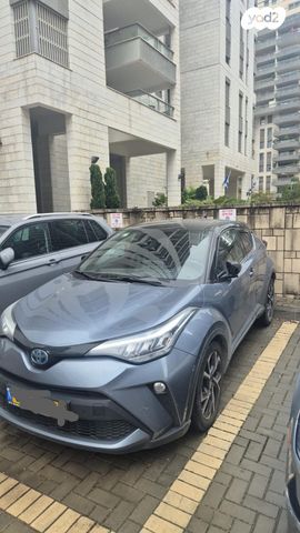 מודעת רכב טויוטה C-HR
