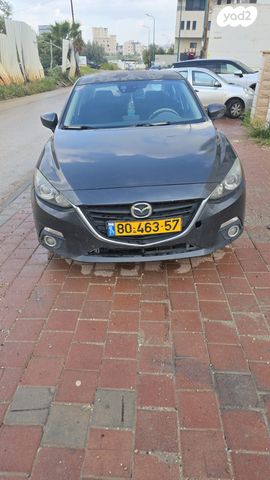 מודעת רכב מאזדה 3