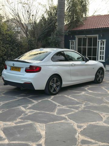 מודעת רכב ב מ וו סדרה 2