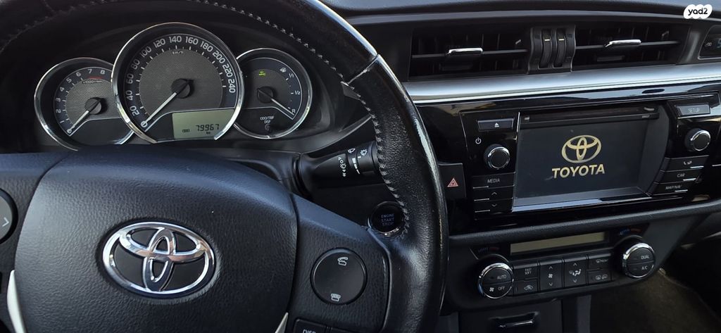 מודעת רכב טויוטה קורולה