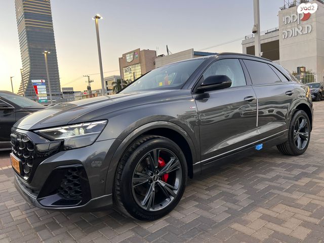 מודעת רכב אאודי Q8