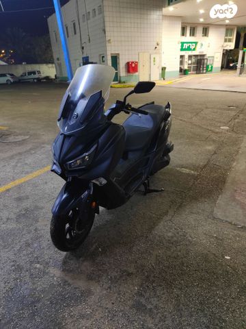 מודעת רכב סאן יאנג ג'וי-מקס Z-250