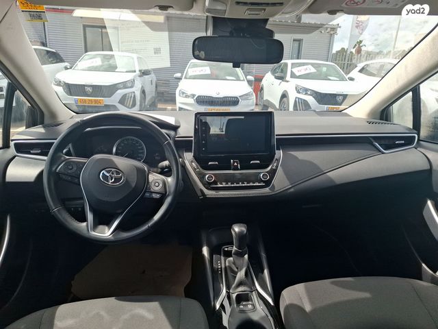 מודעת רכב טויוטה קורולה 1