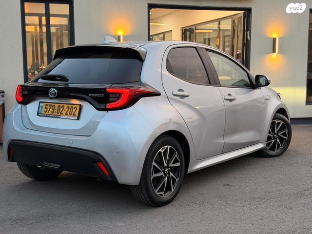 מודעת רכב טויוטה יאריס 1