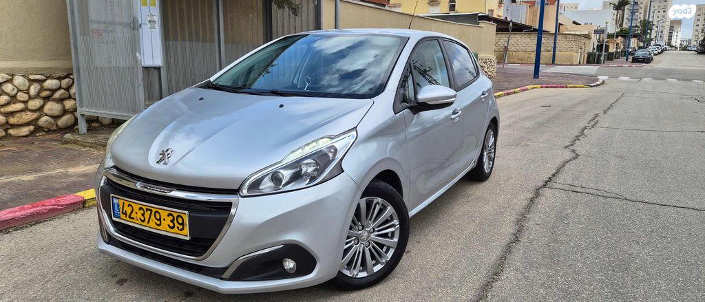 מודעת רכב פיג'ו 208