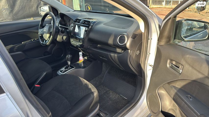 מודעת רכב מיצובישי אטראז'