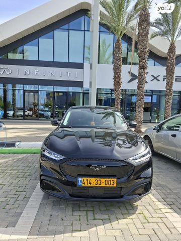 מודעת רכב פורד מוסטנג Mach-E