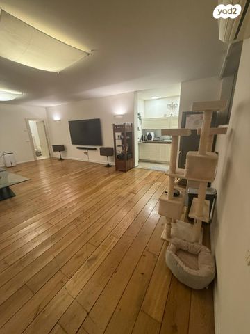 סמטת הנורית 2