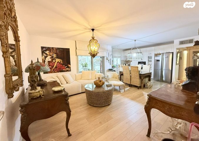 דרך משה דיין 10