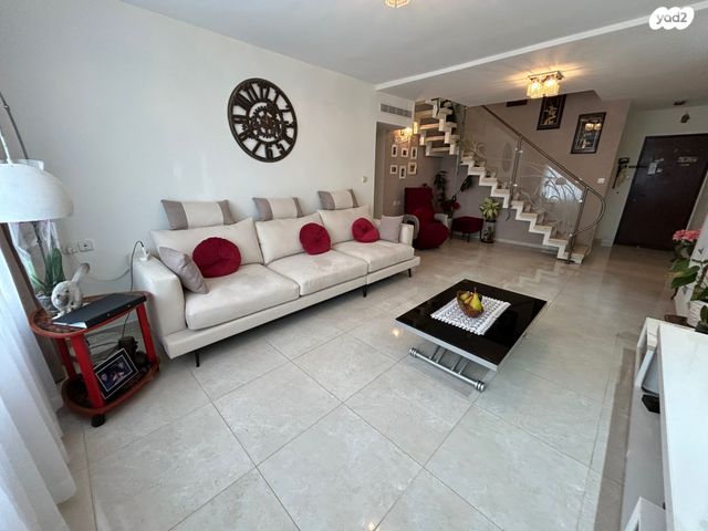 אירוס הארגמן 