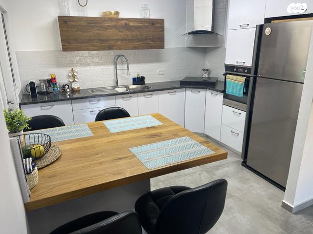 גבעת ציון וגבעת הפרחים