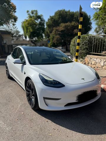 מודעת רכב טסלה מודל 3