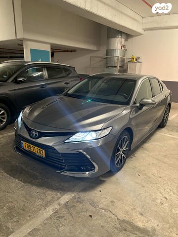 מודעת רכב טויוטה קאמרי