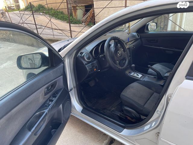 מודעת רכב מאזדה 3