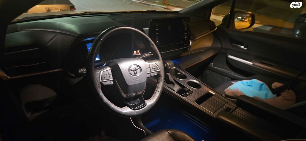 מודעת רכב טויוטה סיינה