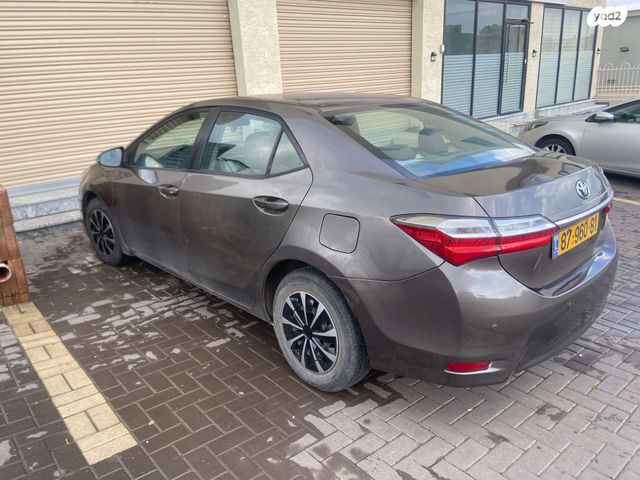 מודעת רכב טויוטה קורולה