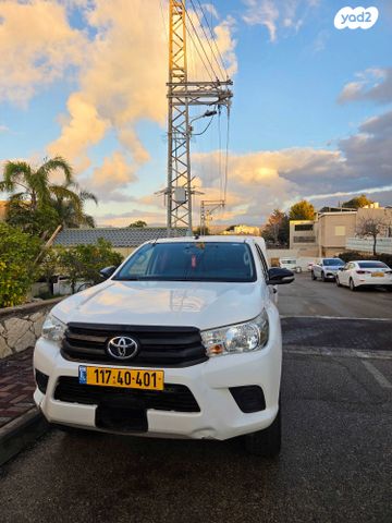 מודעת רכב טויוטה היילקס