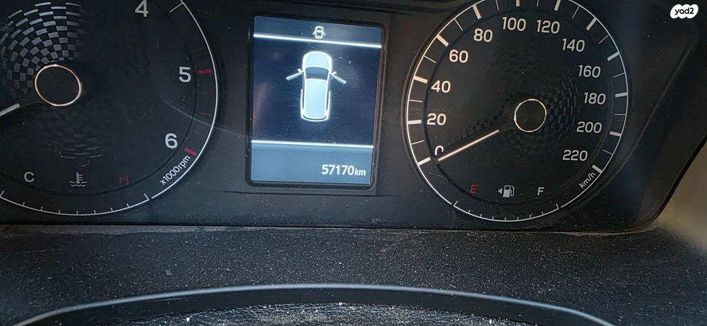 מודעת רכב סאנגיונג רקסטון