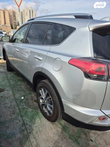 מודעת רכב טויוטה RAV4