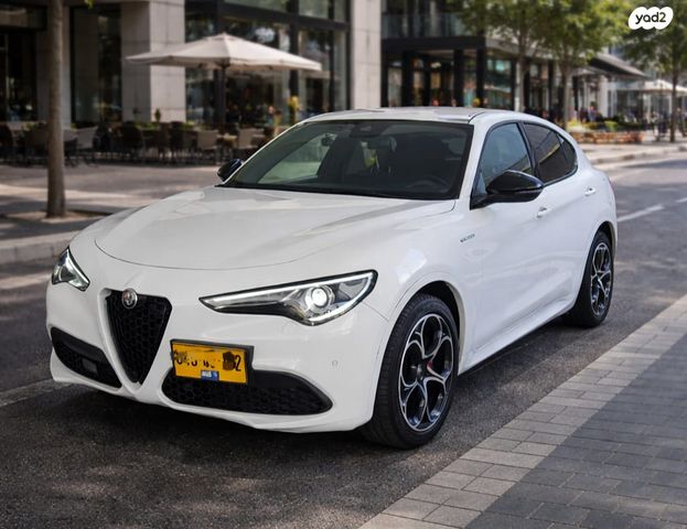 מודעת רכב אלפא רומיאו סטלביו