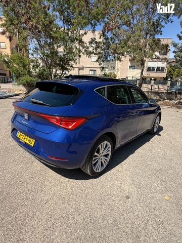 מודעת רכב סיאט לאון