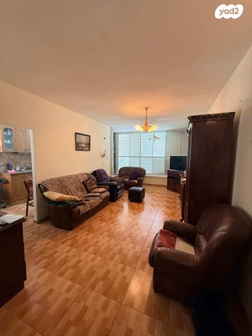 דירה, רמז, מערב ותיק, ראשון לציון