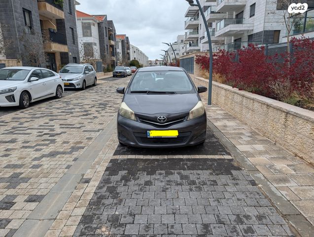 מודעת רכב טויוטה יאריס