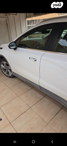 מודעת רכב ג׳ילי Geometry C