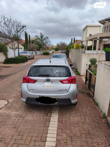 מודעת רכב טויוטה אוריס