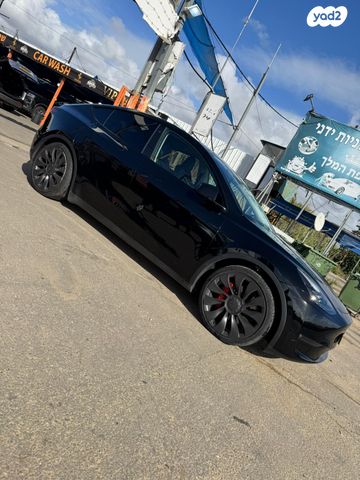 מודעת רכב טסלה מודל Y