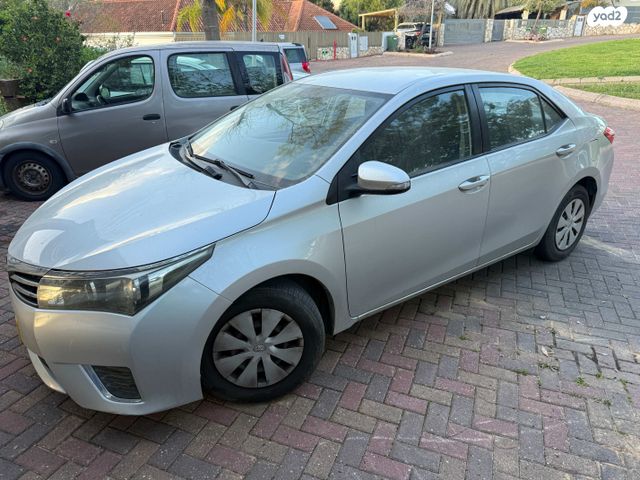 מודעת רכב טויוטה קורולה