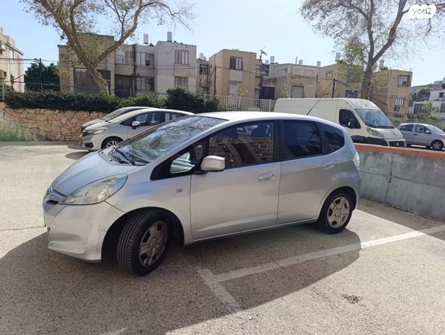 מודעת רכב הונדה ג'אז