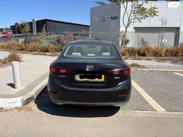 מודעת רכב מאזדה 3