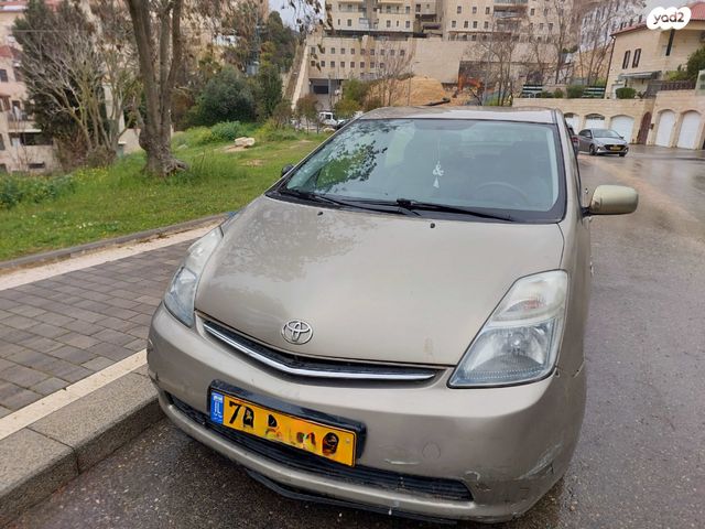 מודעת רכב טויוטה פריוס