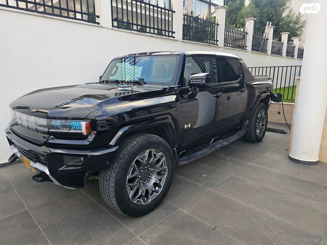 מודעת רכב ג'י.אם.סי האמר EV