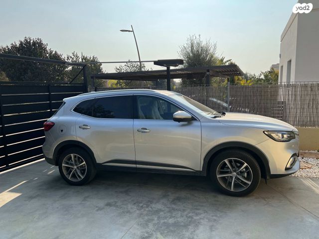 מודעת רכב אם ג'י EHS PHEV