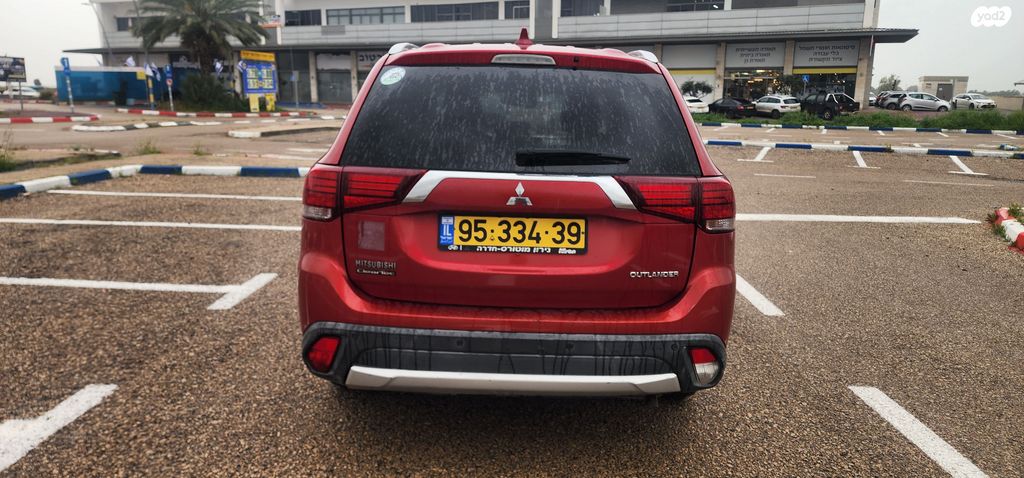 מודעת רכב מיצובישי אאוטלנדר 2