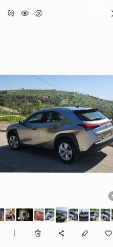 מודעת רכב לקסוס UX