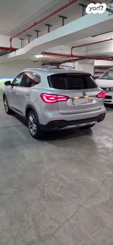 מודעת רכב אם ג'י EHS PHEV