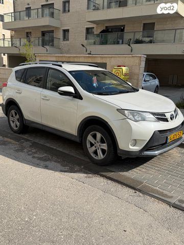 מודעת רכב טויוטה RAV4