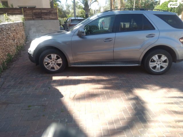 מודעת רכב מרצדס-בנץ ML